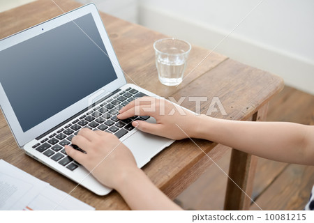 Computer work 10081215