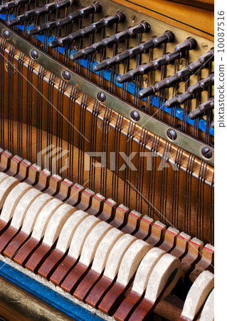 close up of old inside element piano 10087516