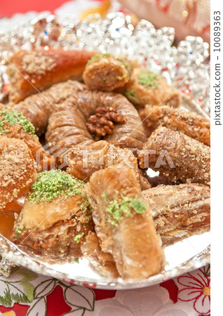 Turkish dessert 10089363