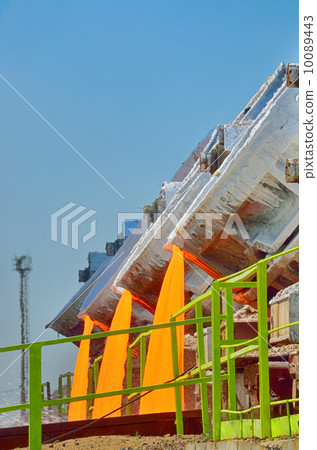 hot steel pouring hot steel pouring 10089443