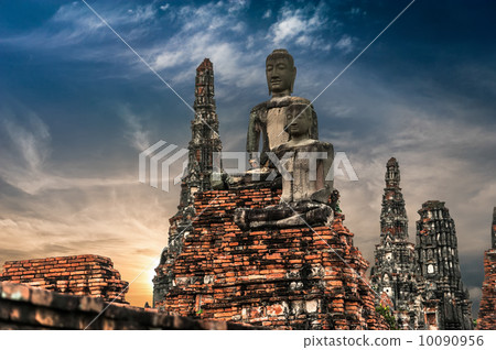 Buddha at Chai Watthnaram temple ruins. Ayutthaya, Thailand 10090956
