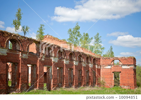 Abandoned landmark: walls of military quarters. Abandoned landmark: walls of military quarters. 10094851