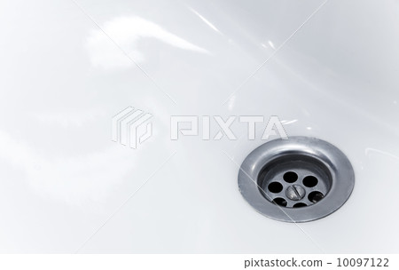 Standard round drain hole in white domestic sink Standard round drain hole in white domestic sink 10097122