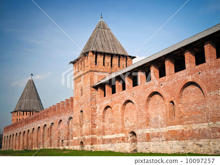 Ancient fortress (Kremlin) in Smolensk, Russia Ancient fortress (Kremlin) in Smolensk, Russia 10097257