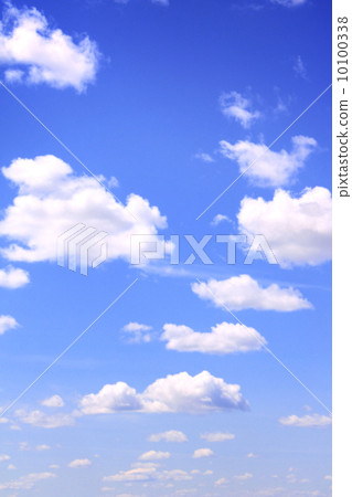 White clouds in the blue sky 10100338