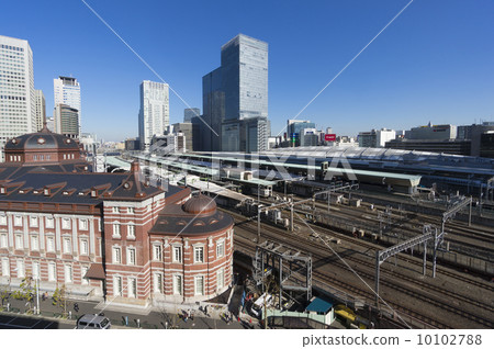 Sunny weather blue sky Tokyo station Sunny weather blue sky Tokyo station 10102788