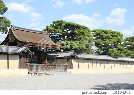 京都御苑的劍靈門 京都御苑的劍靈門 10104261