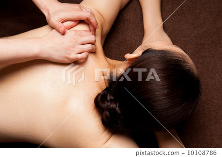 Esthetic massage Esthetic massage 10108786
