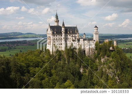 Neuschwanstein castle (Fussen, Germany) 10110333