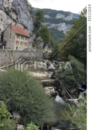 Gorges de la Bourne (Vercors, France) Gorges de la Bourne (Vercors, France) 10111024