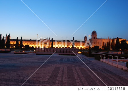 Hieronymites Monastery in Lisbon (sunset) 10112836
