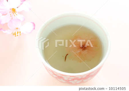 Cherry blossom tea 10114505