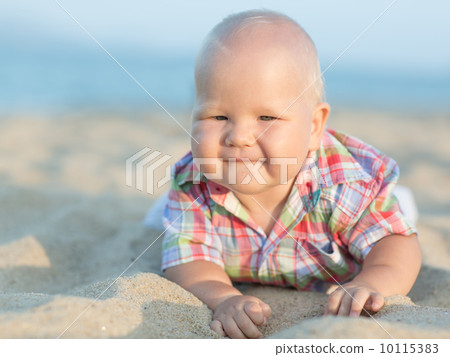 Baby on the beach 10115383