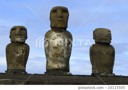 90180 Easter Island Moai statue 10115505