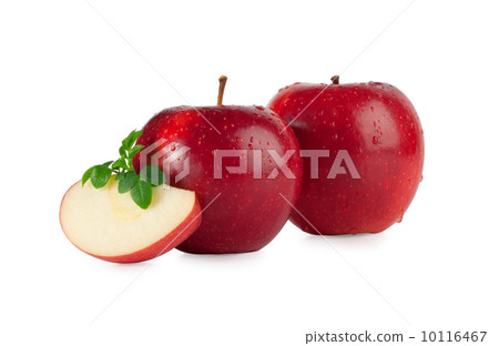 Red apples with drops and a slice Red apples with drops and a slice 10116467