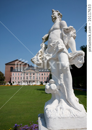 Kurfurstliches Palais (Trier, Germany) Kurfurstliches Palais (Trier, Germany) 10117633