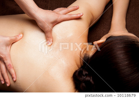 Esthetic massage Esthetic massage 10118679