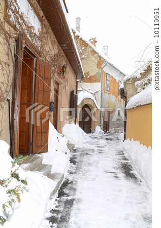 Winter Alley in Gyor Winter Alley in Gyor 10119951