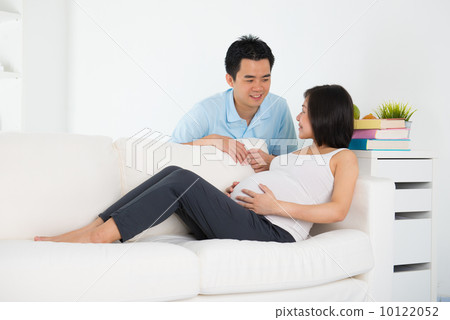 pregnant mother and her husband pregnant mother and her husband 10122052