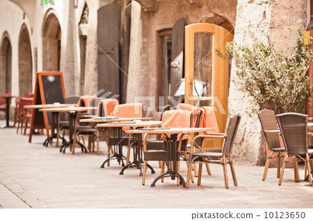 Outdoor street cafe 10123650