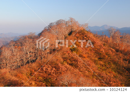 秋天的景色“越後山” 秋天的景色“越後山” 10124124