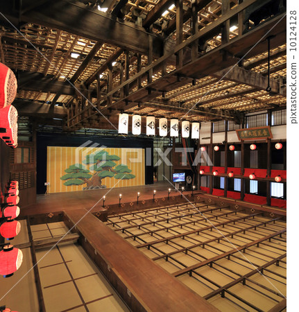 Konpira的Monzencho，Old Kinbira Kabuki Drama“Kanemaruza”（取自二樓） 10124128