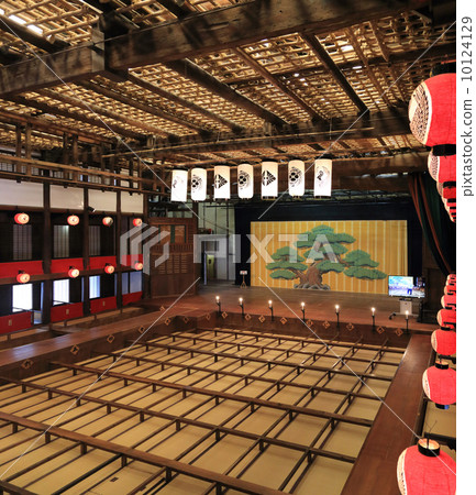 Konpira的Monzencho，Old Kinbira Kabuki Drama“Kanemaruza”（取自二樓） 10124129