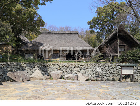Takamatsu City, Shikoku Private House Museum "Shikoku Village" Former Kono family residence and Osaka Castle residual stone 10124258