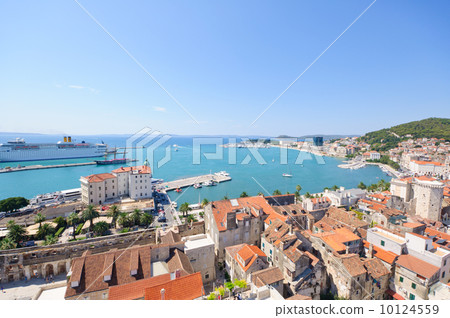 Croatian split streets 10124559