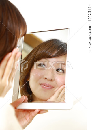Moist skin 10125144