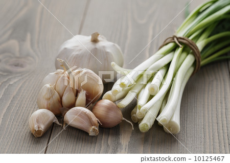 bunch of fresh green onions and garlic 10125467