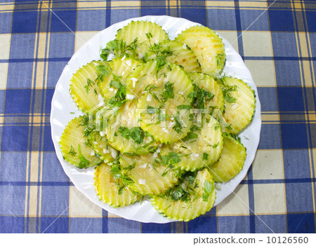 Fried zucchini slices 10126560