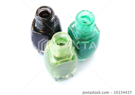 Nail polishes 10134437