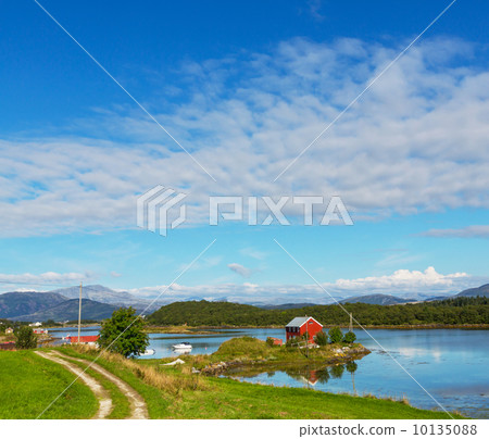 Lake in Norway Lake in Norway 10135088
