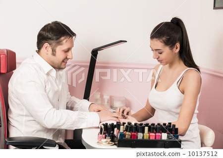 Beauty salon 10137512