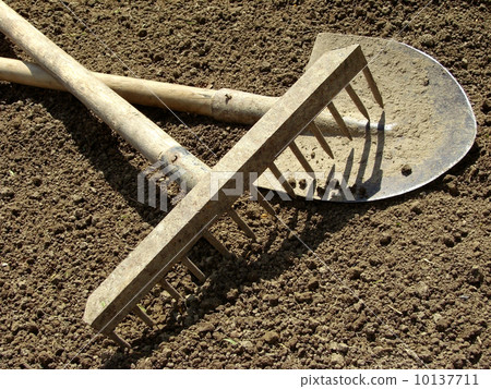 gardening tools 10137711