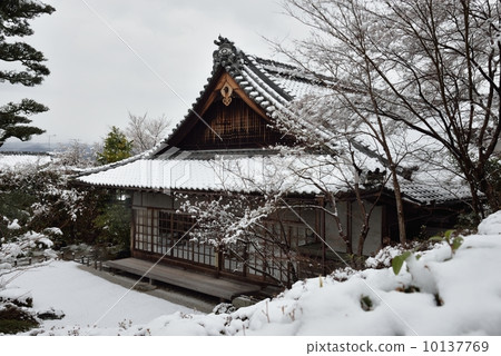 Snow scenery of Kinpukuji 10137769