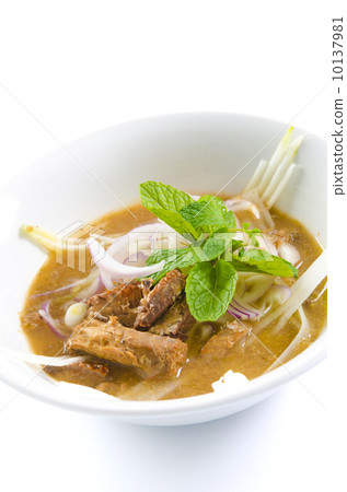 Spicy Soup Noodles 10137981