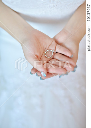 Wedding ring 10137987