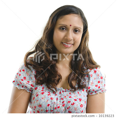 Indian woman portrait 10139223