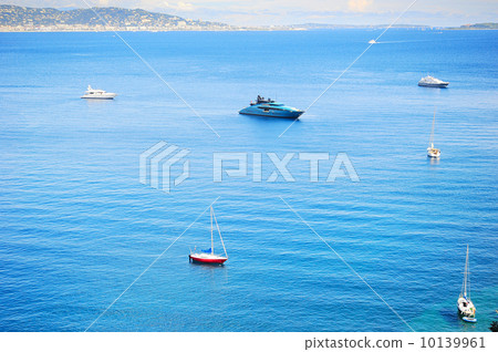 Yachts in the bay Yachts in the bay 10139961