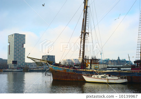 Rusty ship in Amsterdam harbor 10139967