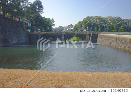 The Imperial Palace's Nijirashi Bridge Contrast Neutral The Imperial Palace's Nijirashi Bridge Contrast Neutral 10140813