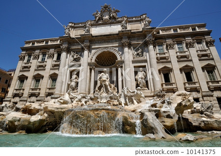  Trevi Fountain 10141375