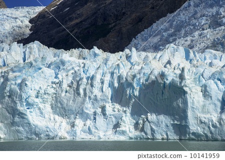 The Spagatzini glacier in the Patagonia region 10141959