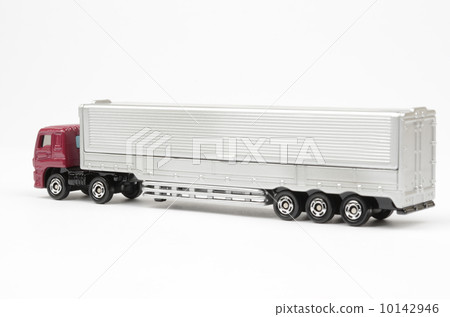 truck  10142946