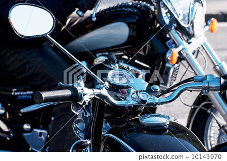 Chrome veteran motorbikes with rearview mirror Chrome veteran motorbikes with rearview mirror 10143970