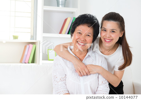 Senior mother and daughter. Senior mother and daughter. 10144077
