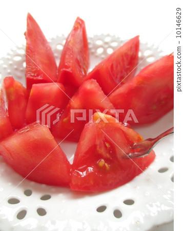 Delicious chilled tomatoes Delicious chilled tomatoes 10146629