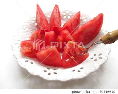 Delicious chilled tomatoes Delicious chilled tomatoes 10146630